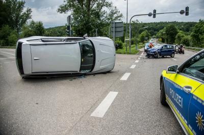 Wernau: Mehrere Verletzte nach schwerem Kreuzungscrash